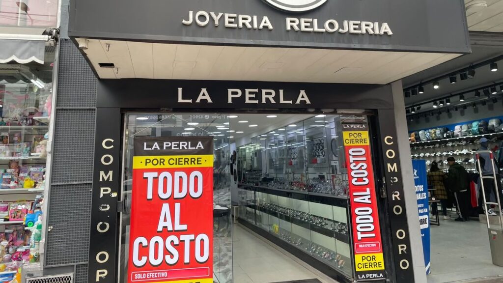 Cierra una histórica joyería en Monte Grande por la crisis