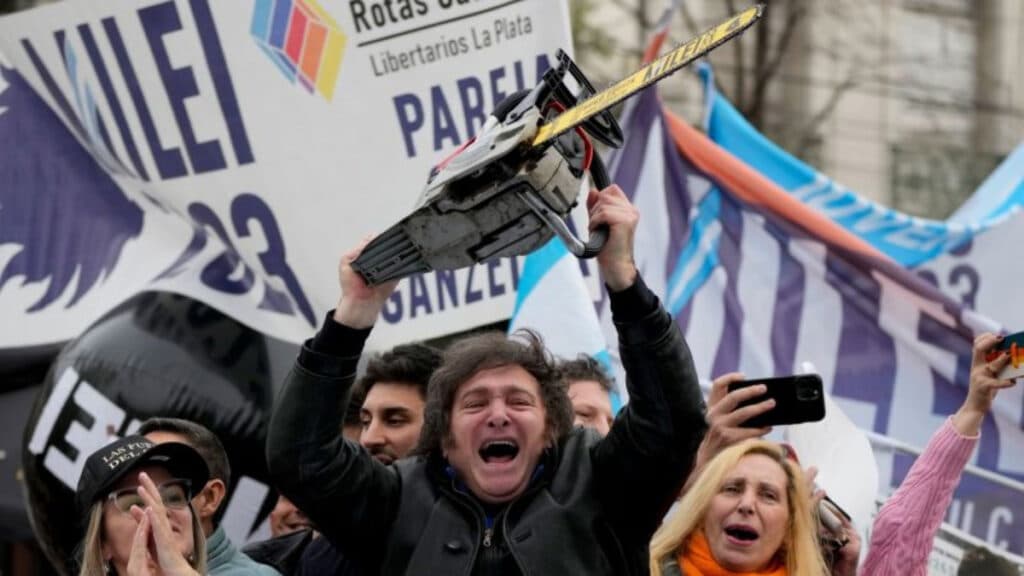 El INDEC informó que se perdieron casi 70.000 puestos en el empleo público