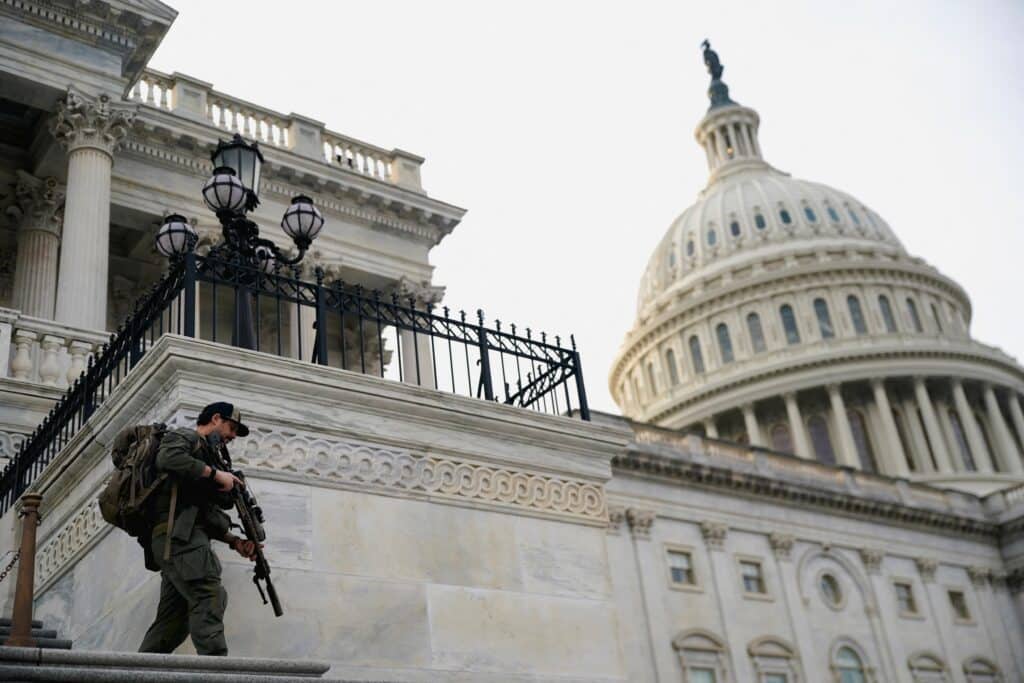 Estados Unidos ajusta su estrategia para limitar el poder militar de Irán