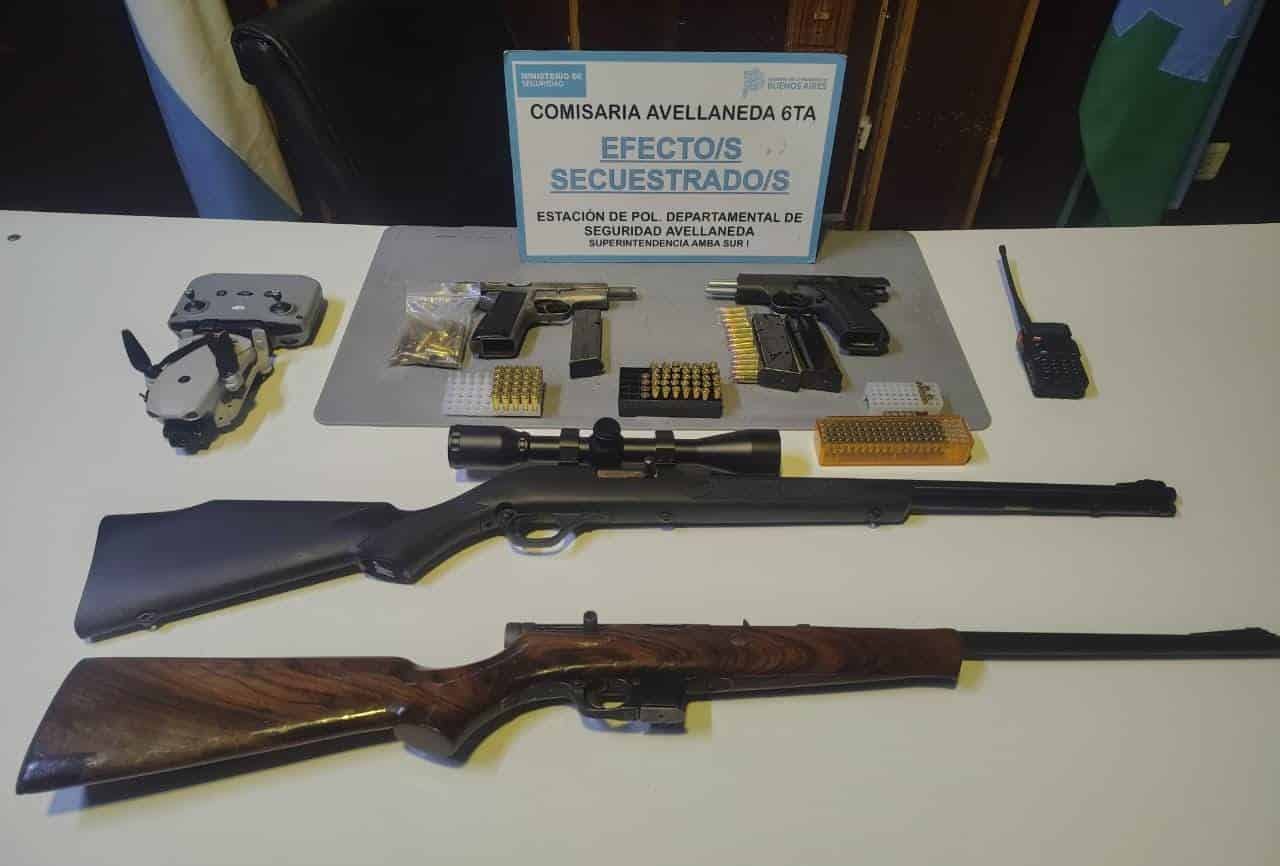 Gerli: amenazó a vecinos con un arma y le hallaron un arsenal