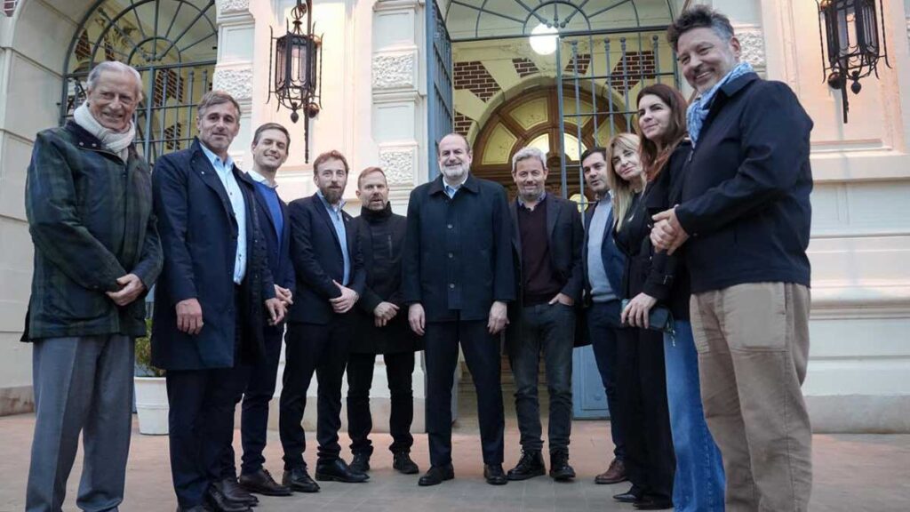 Impulsan una Liga de Intendentes Peronistas de la Provincia