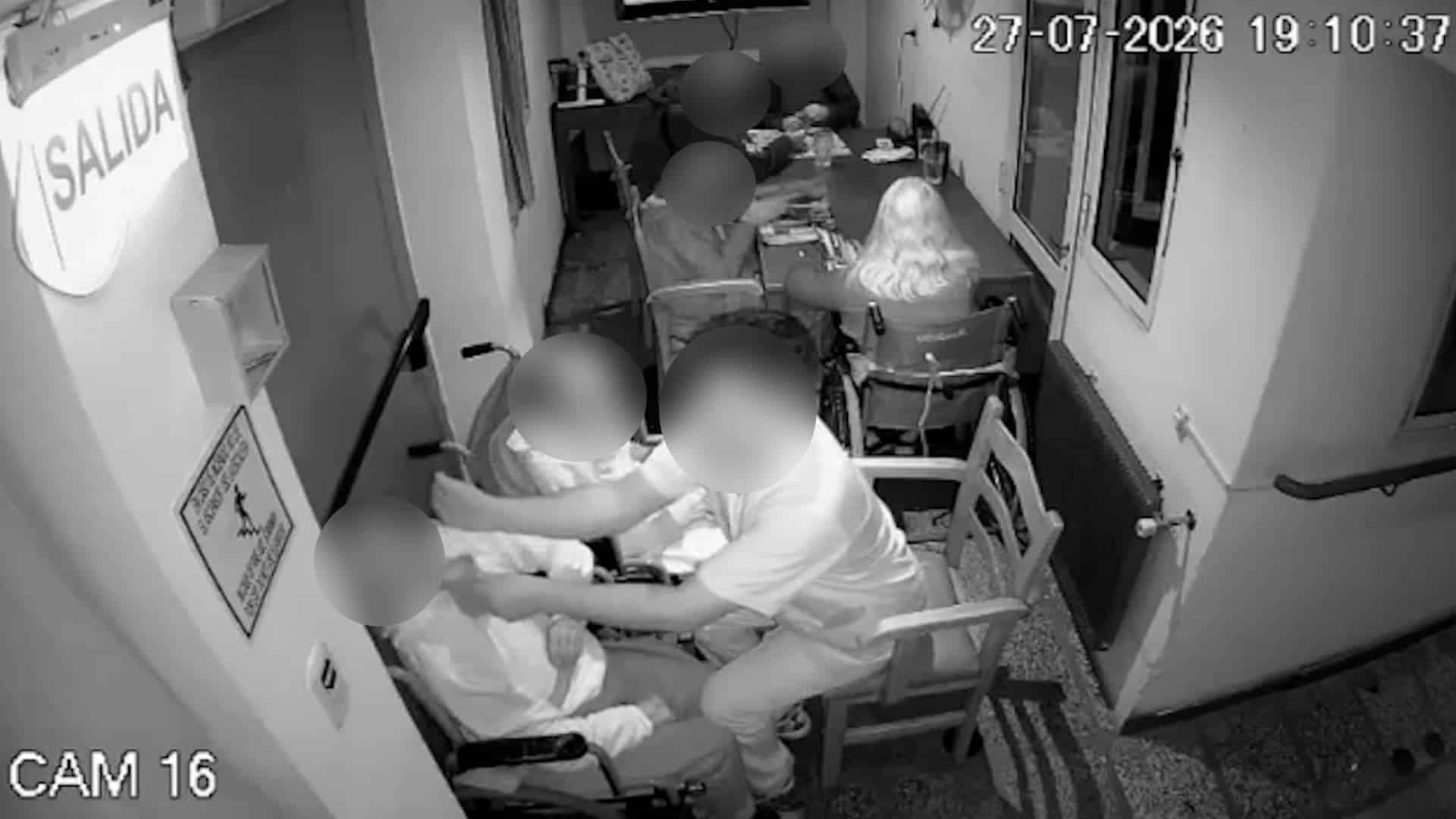 Investigan a un empleado de un geriátrico por presunto maltrato a adultas mayores