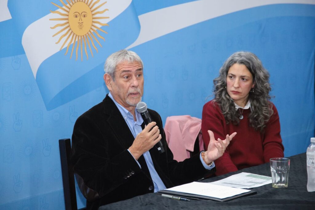 Jorge Ferraresi: “La gente va a volver a confiar en nosotros si verificamos con hechos nuestras palabras”