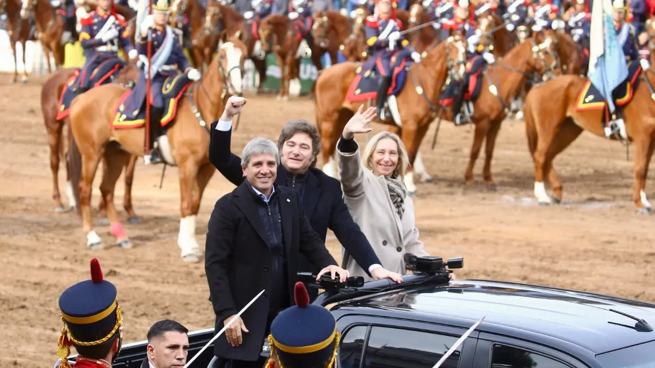 Milei proyectó bajar las retenciones hasta 2028 en La Rural
