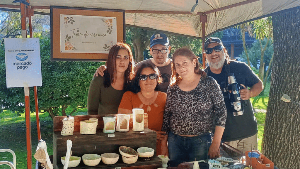 Monte Grande convoca a artesanos para la Feria de la Plaza Mitre