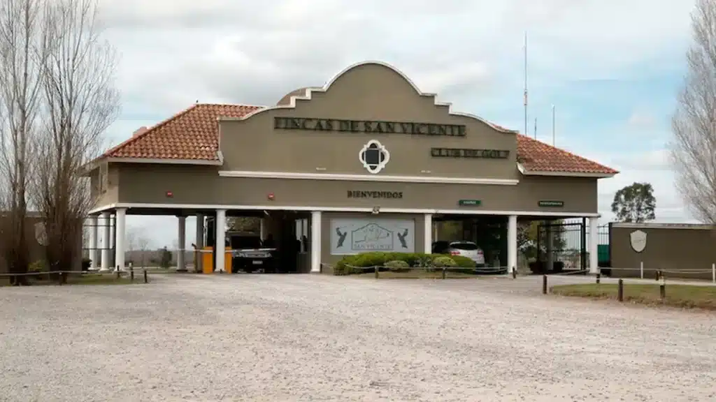 Subastan diez lotes en Fincas de San Vicente por deudas