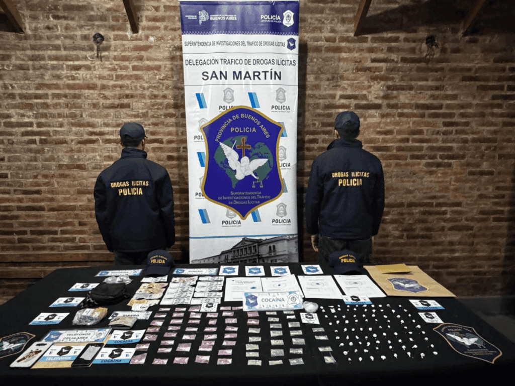 Tres detenidos en El Libertador por venta de drogas tras una denuncia anónima