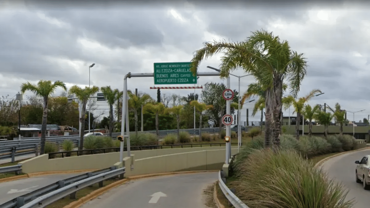 Accidente en Ezeiza: motociclista herido en la Ruta 58
