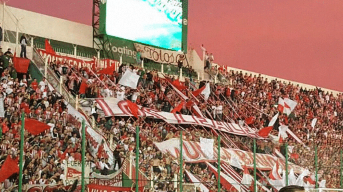 Banfield recibirá a River con público visitante en el Florencio Sola