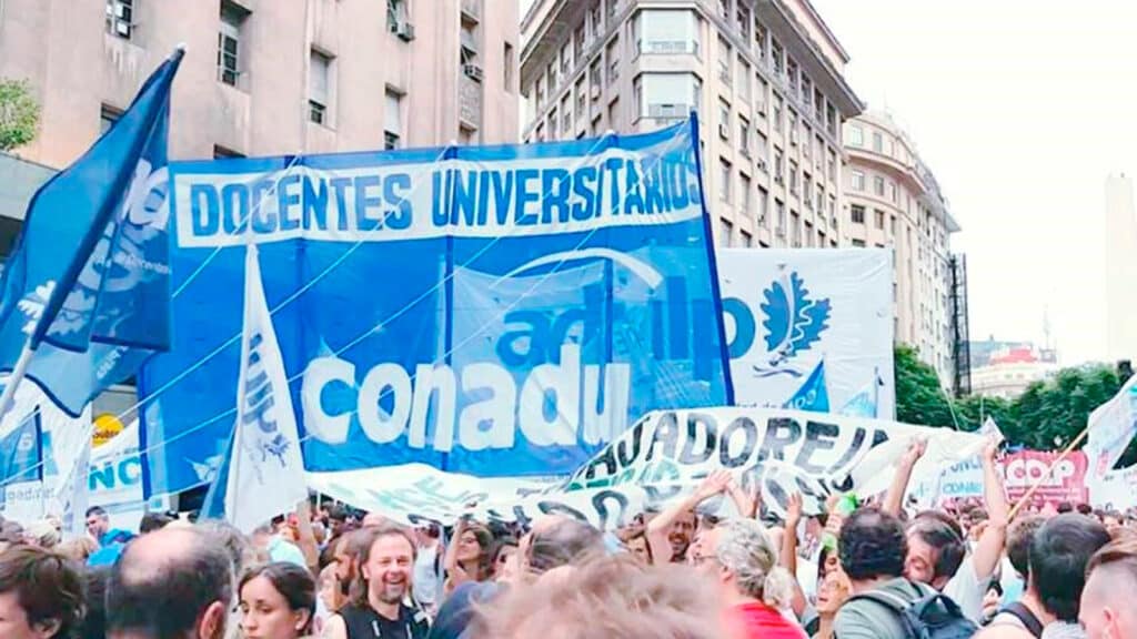 Convocan a un nuevo paro universitario de 48 horas contra el Gobierno