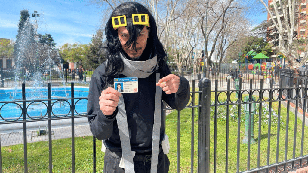 De profesor de informática a cosplayer: la doble vida de Osvaldo en Monte Grande
