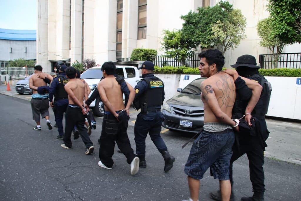 Desmantelan banda criminal en Guatemala con municiones del Ejército y droga