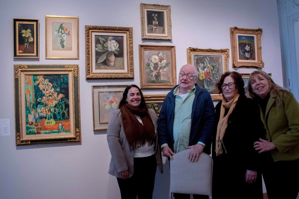 El Dr. Guillermo Jaim Etcheverry visitó el Museo de Arte Tigre