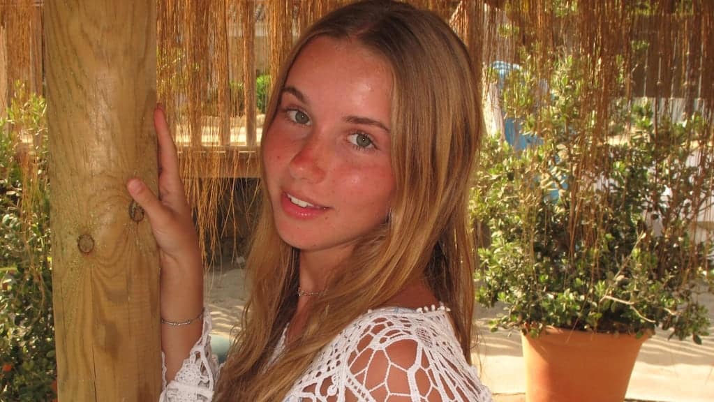 El look de playa de Taína Gravier que generó comparaciones con Valeria Mazza