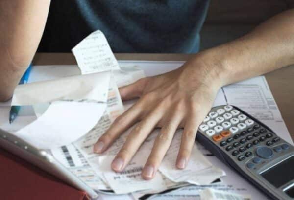 Endeudados Organizados advierte al Gobierno: «La gente está al límite»