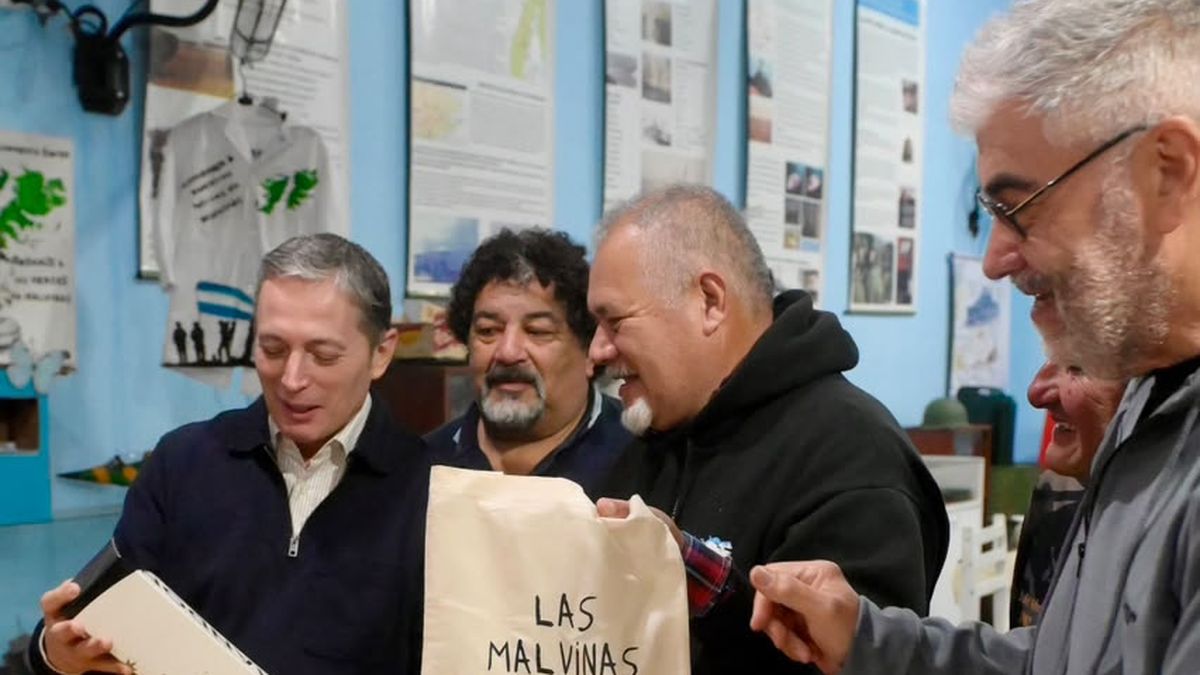 Esteban Echeverría: Fernando Gray cenó con veteranos de Malvinas