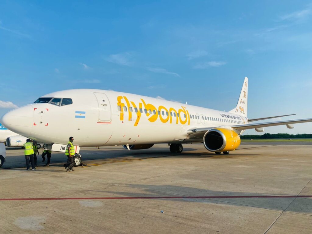Flybondi presentó un plan de acción y el Gobierno la autorizó a seguir operando
