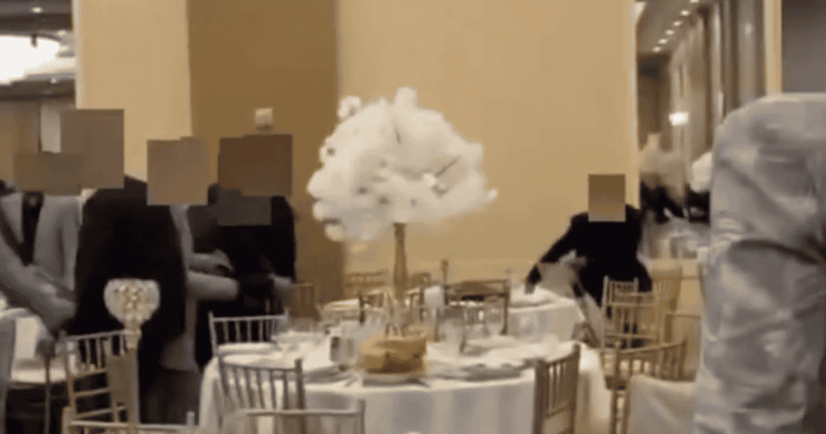Fueron a una boda sabiendo que se odiaban y terminó en la comisaría
