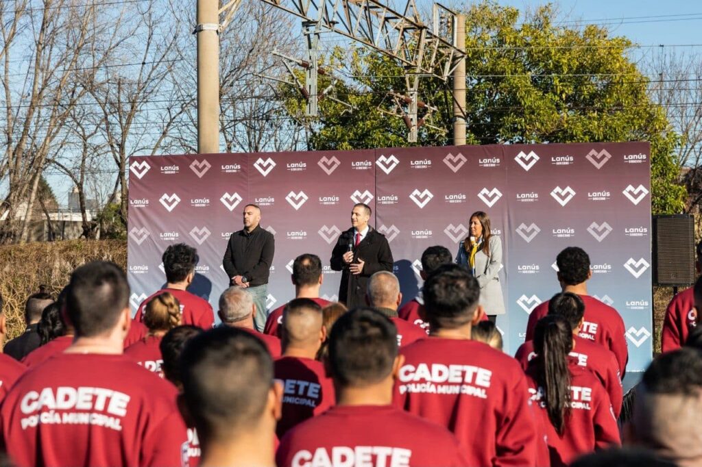 Julián Álvarez inauguró la Escuela de Policía Municipal en Lanús