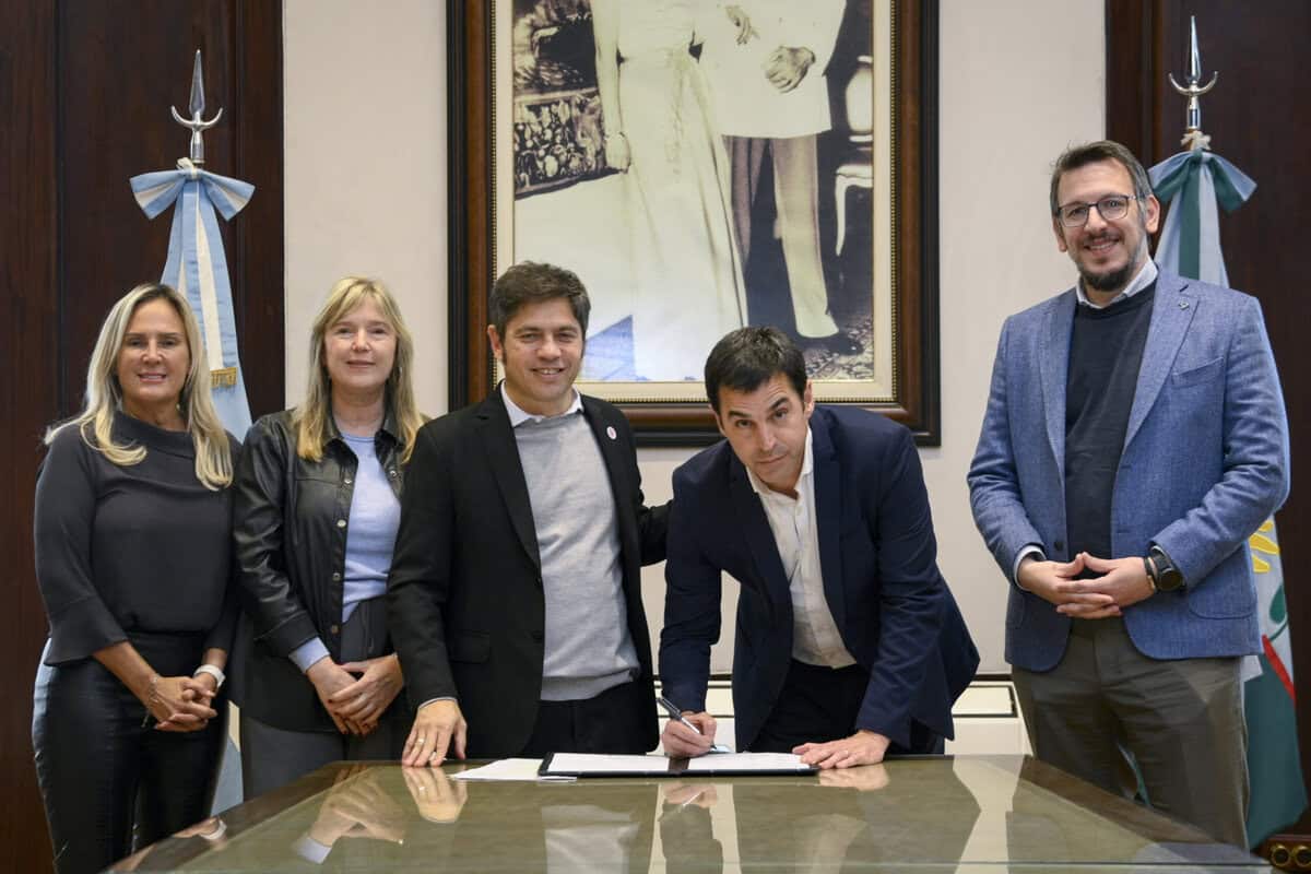 Kicillof y Cuattromo destinan $16.200 millones a municipios mediante Provincia Leasing