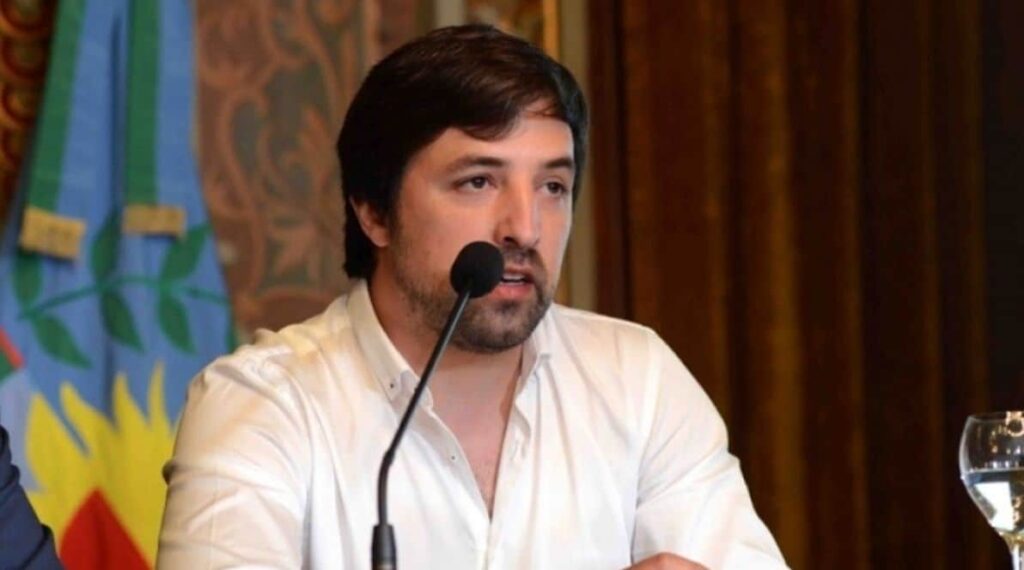 Kreplak aseguró que la baja de atención a extranjeros no afecta el sistema
