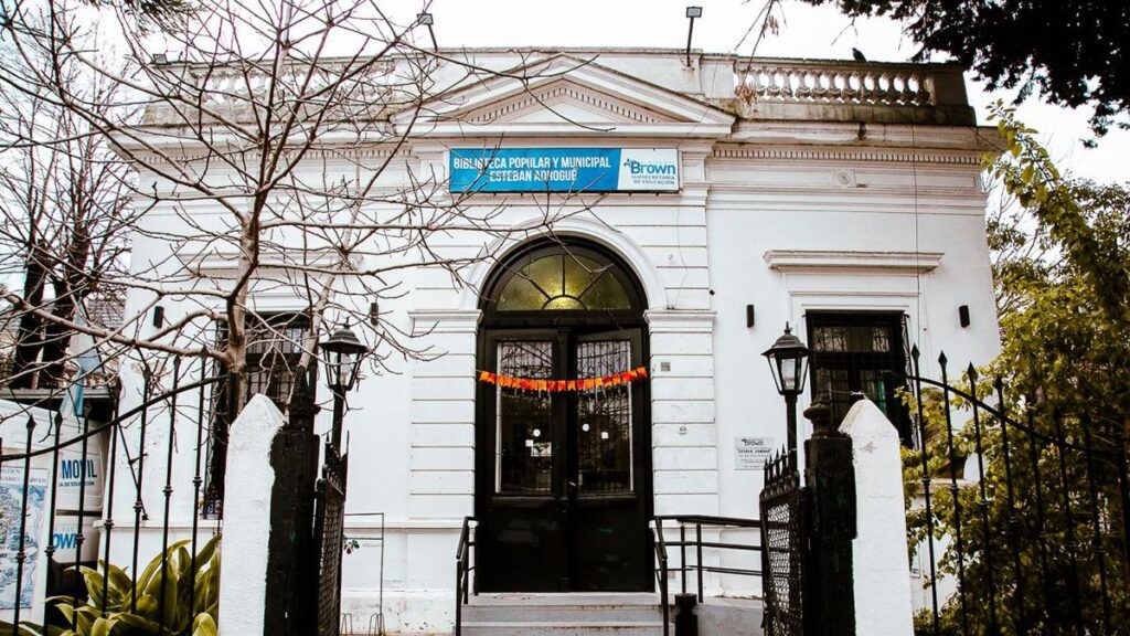 La Biblioteca Esteban Adrogué celebra sus 108 años de historia