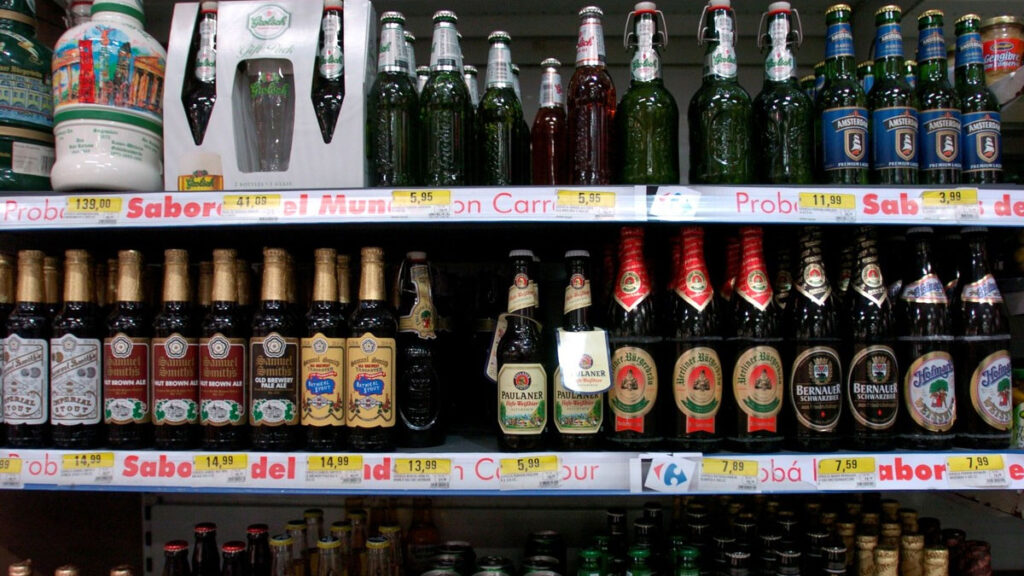 La Libertad Avanza busca desregular la venta de alcohol en la Provincia