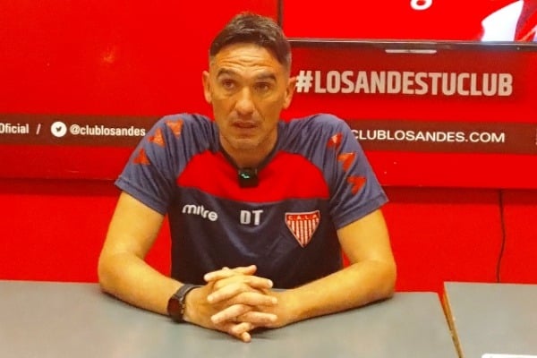 Leandro Lemos dejó de ser el director técnico de Los Andes