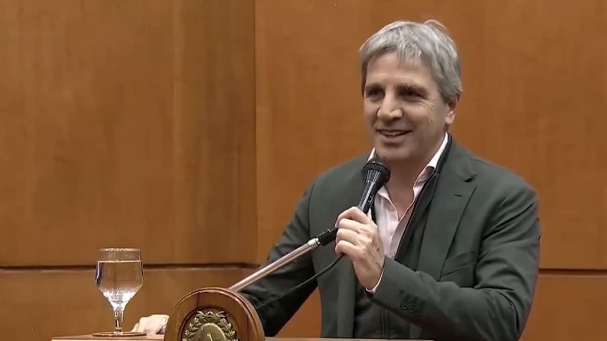 Luis Caputo anticipó inversiones por hasta USD 50.000 millones bajo el RIGI