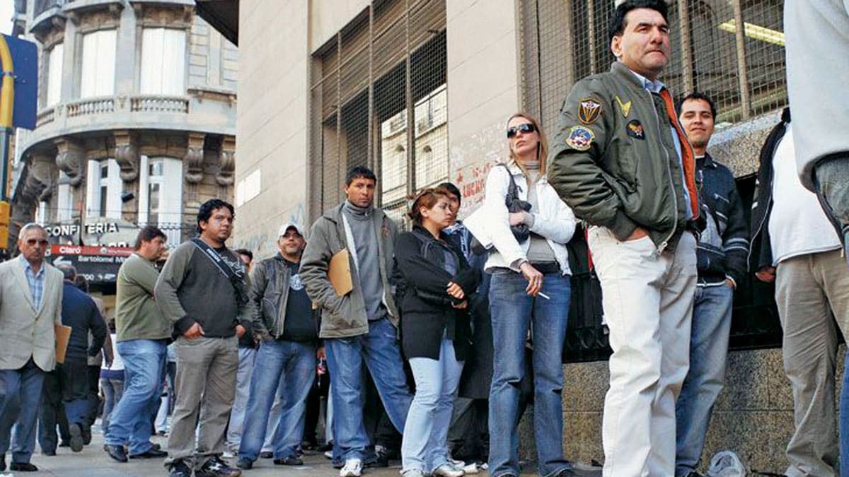 Mayo profundizó la crisis laboral durante la gestión de Milei