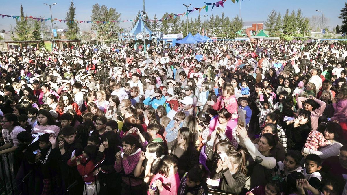 Mes de la Niñez en Lomas: juegos y actividades en los barrios