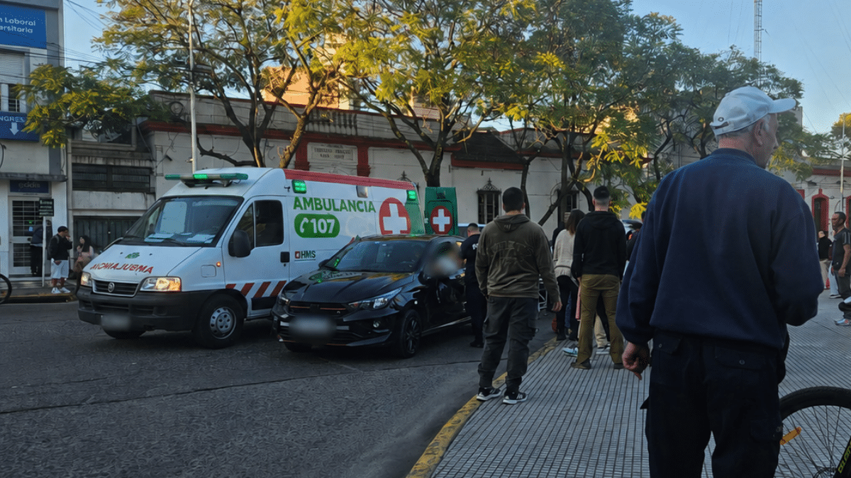 Monte Grande: un menor fue atropellado frente a la plaza Mitre