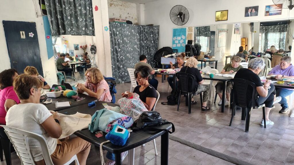 Talleres accesibles en la asociación civil de Luis Guillón