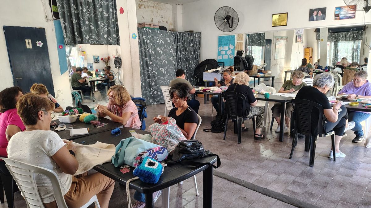 Talleres accesibles en la asociación civil de Luis Guillón