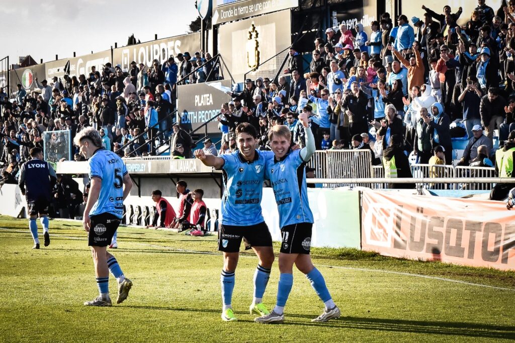 Temperley se impuso ante Midland y pelea en los puestos de arriba