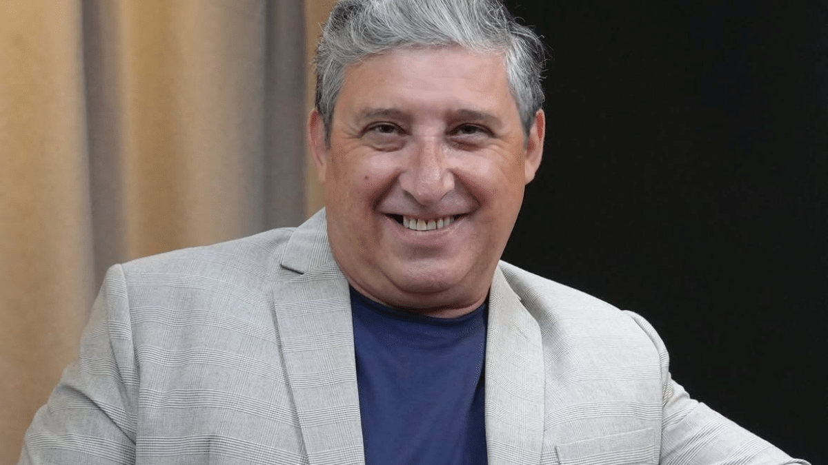 Un vecino de Monte Grande prepara su primer disco a los 60 años