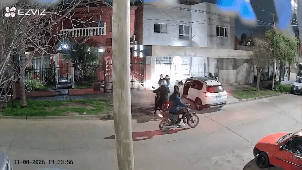 Violento robo en Morón: le robaron la camioneta a un hombre frente a su hijo
