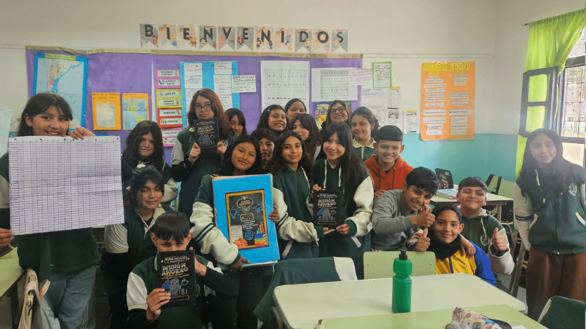 Alumnos de 9 de Abril crearon un proyecto de ahorro familiar