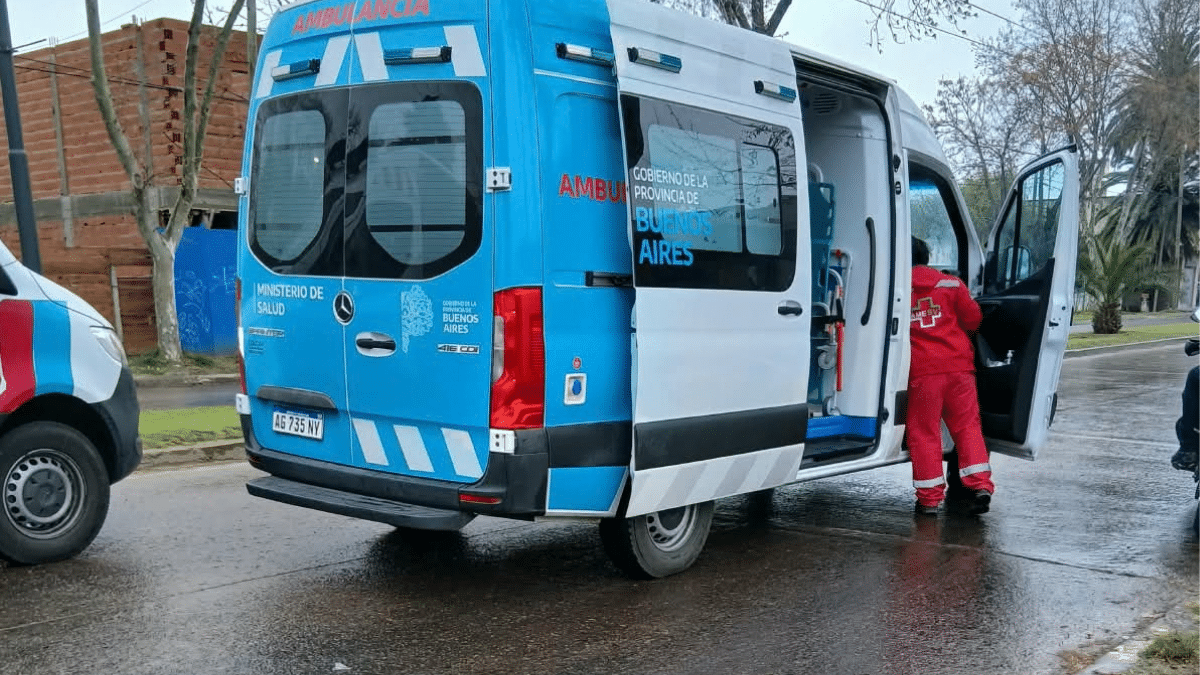Choque entre un auto y una moto en San Vicente deja un hospitalizado