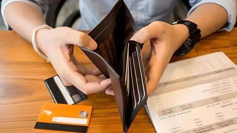 Crisis de ingresos: seis de cada diez argentinos se endeudaron