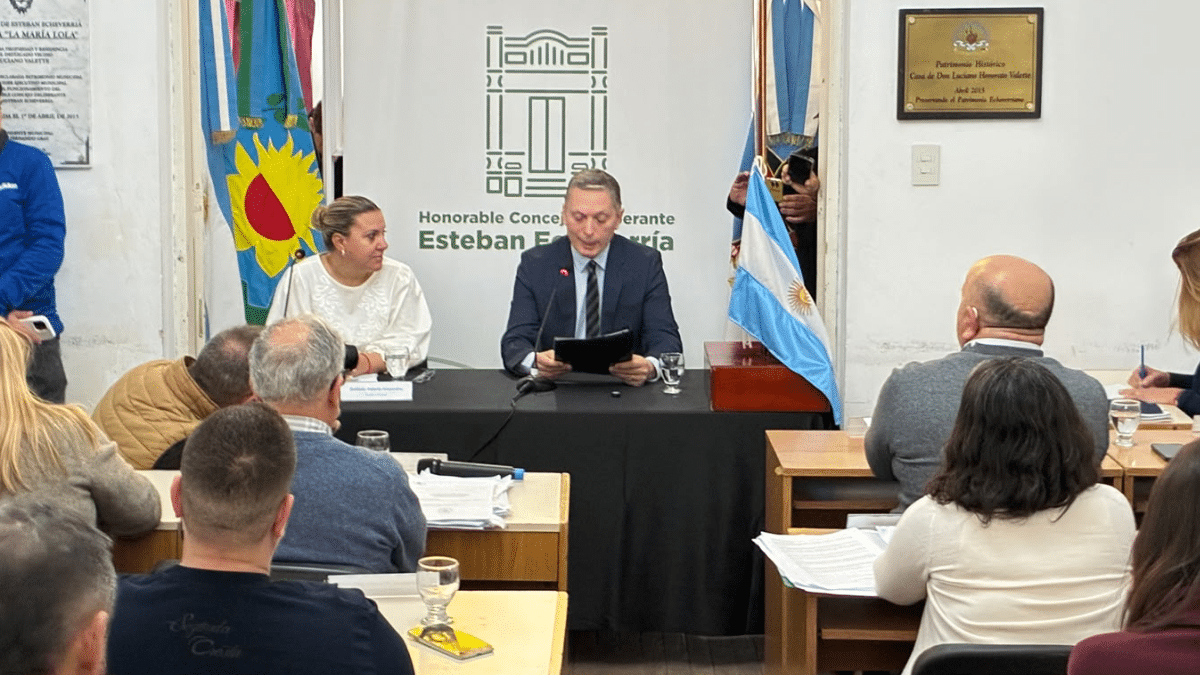 Esteban Echeverría: Fernando Gray anunció exención impositiva para mayores de 75