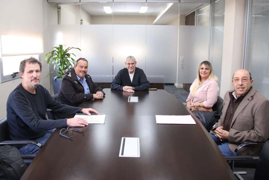 Ferraresi se reunió con empresarios pyme para evaluar medidas de reactivación