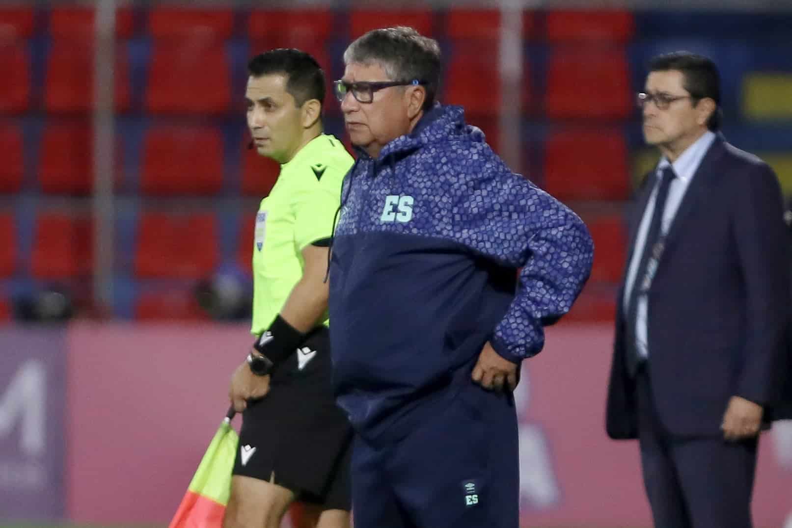 Hernán Darío “Bolillo” Gómez tras dura derrota con El Salvador: “Lo tienen que echar a uno”