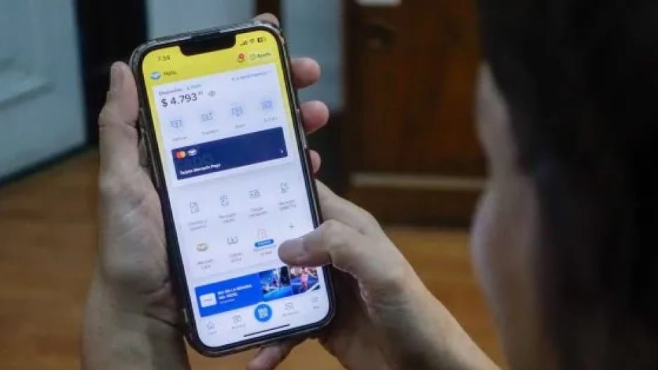 Informe CEPA: Endeudados jóvenes y uso de billeteras virtuales