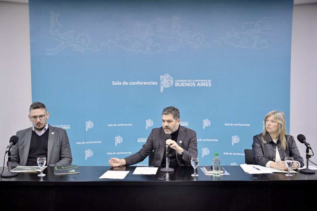 La Provincia anunció créditos para viviendas y fondos para municipios
