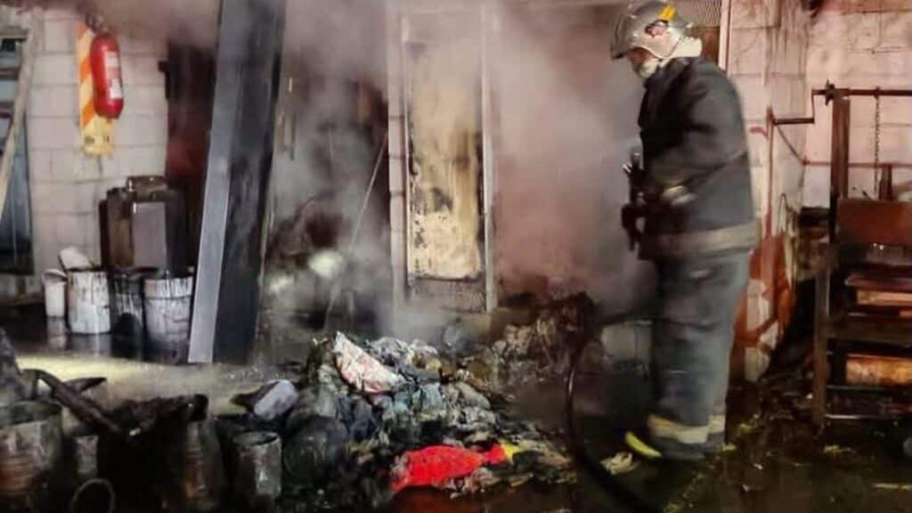 Llavallol: se registró un incendio en un depósito de una metalúrgica
