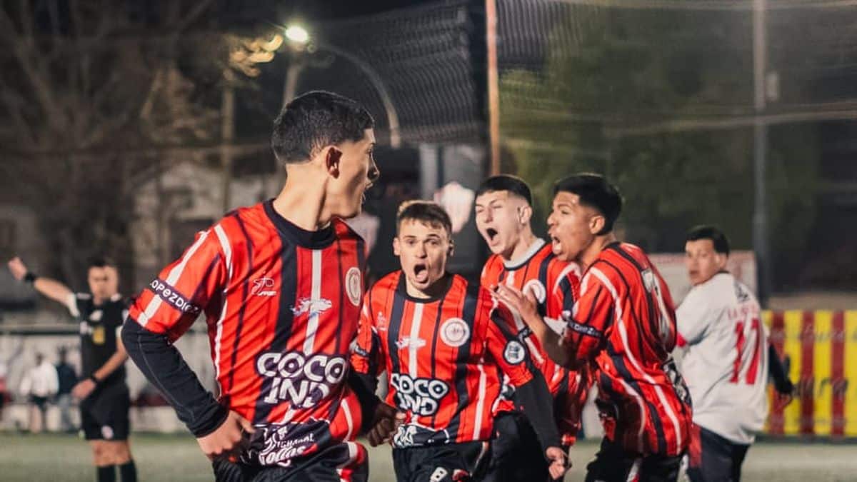 Monte Grande FC debutó como local en el torneo Regional Amateur