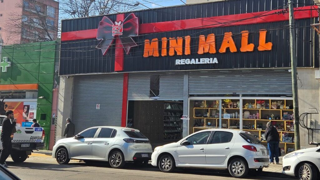 Monte Grande: abre un nuevo bazar chino en el centro y cierra "Popey"