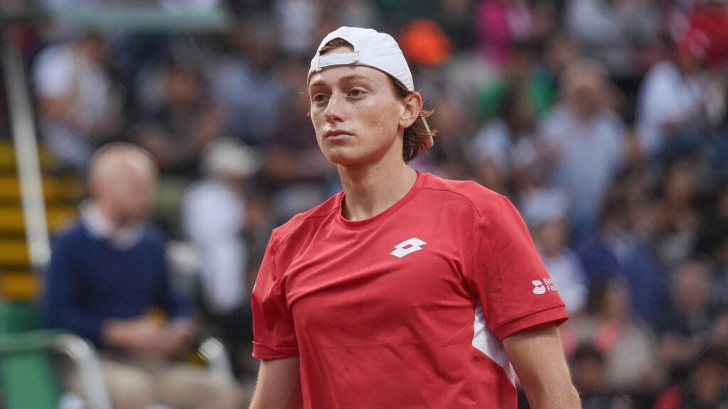 Perú y Paraguay disputan los partidos de singles en la Copa Davis