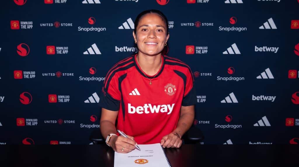 Rebeca Bernal deja la Liga MX para sumarse al Manchester United